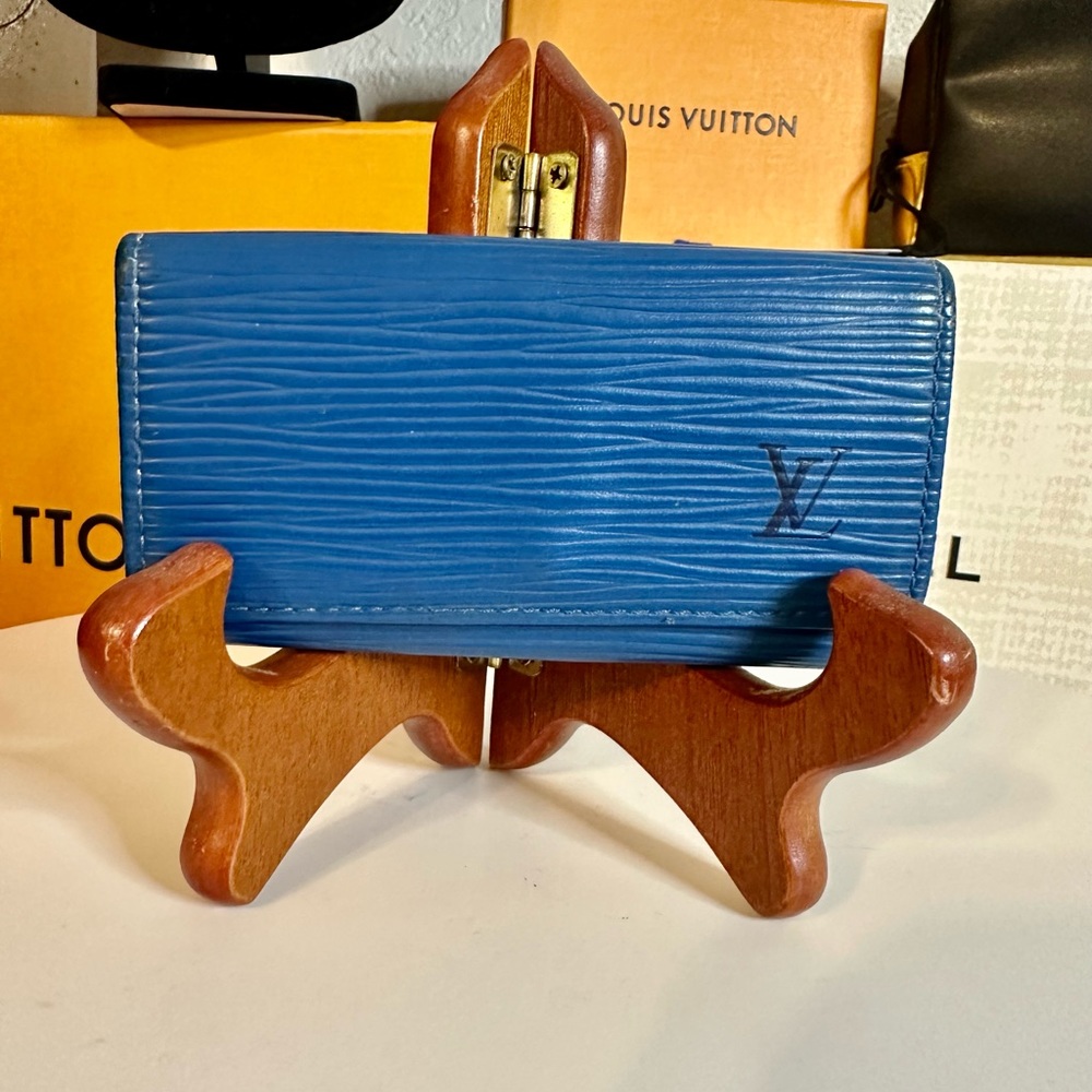 LOUIS VUITTON Epi key holder